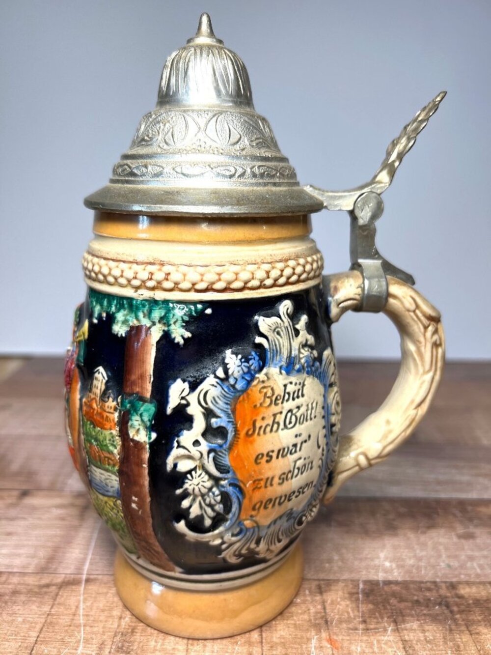 Vintage Western Germany Ceramic Beer Stein With Pewter Lid 0.5L Hand-Painted